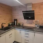 Krismer Apartment *